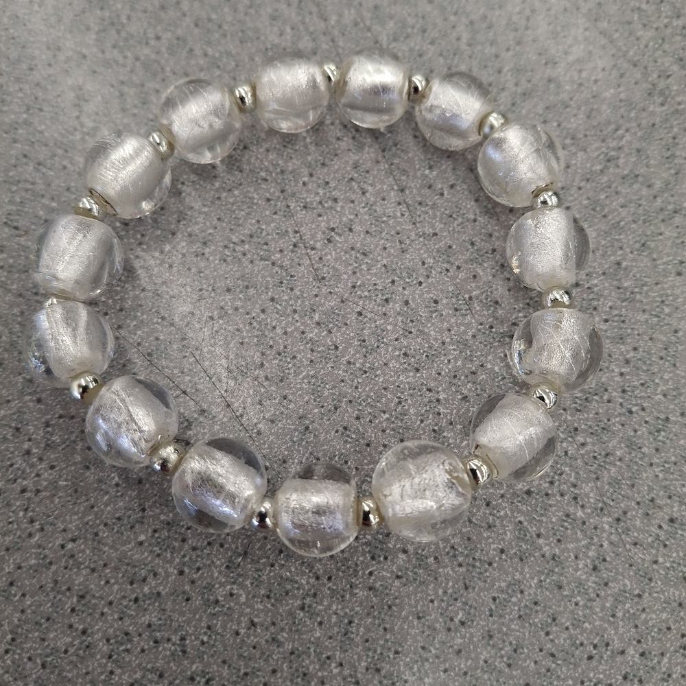 3 Bracelets - Picture 2 of 8